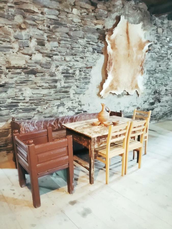 Raul Lushnu Darbaz Bed and Breakfast Mestia Eksteriør billede